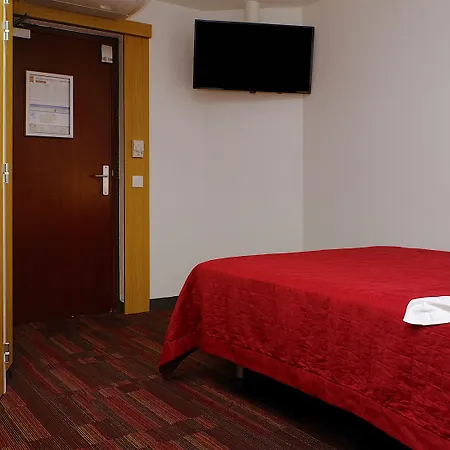 In Nancy Отель Frouard