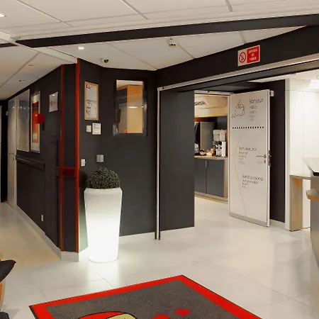 In Nancy Отель Frouard