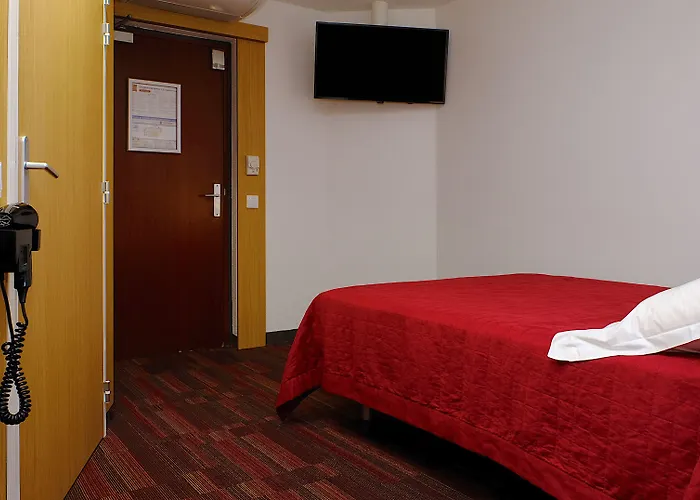 In Nancy Отель Frouard